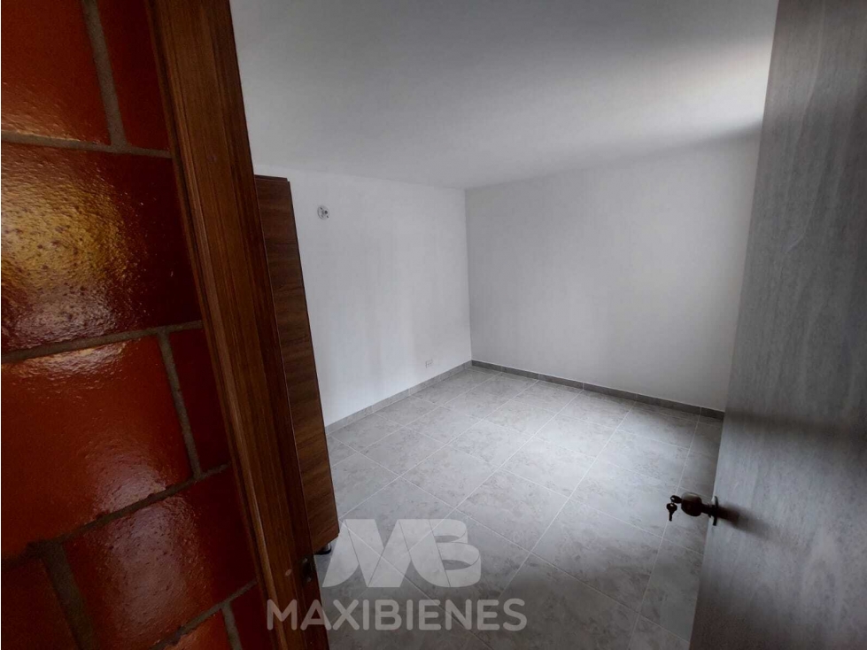 APARTAMENTO PARA ARRIENDO UBICADO EN BELLO — foto 2