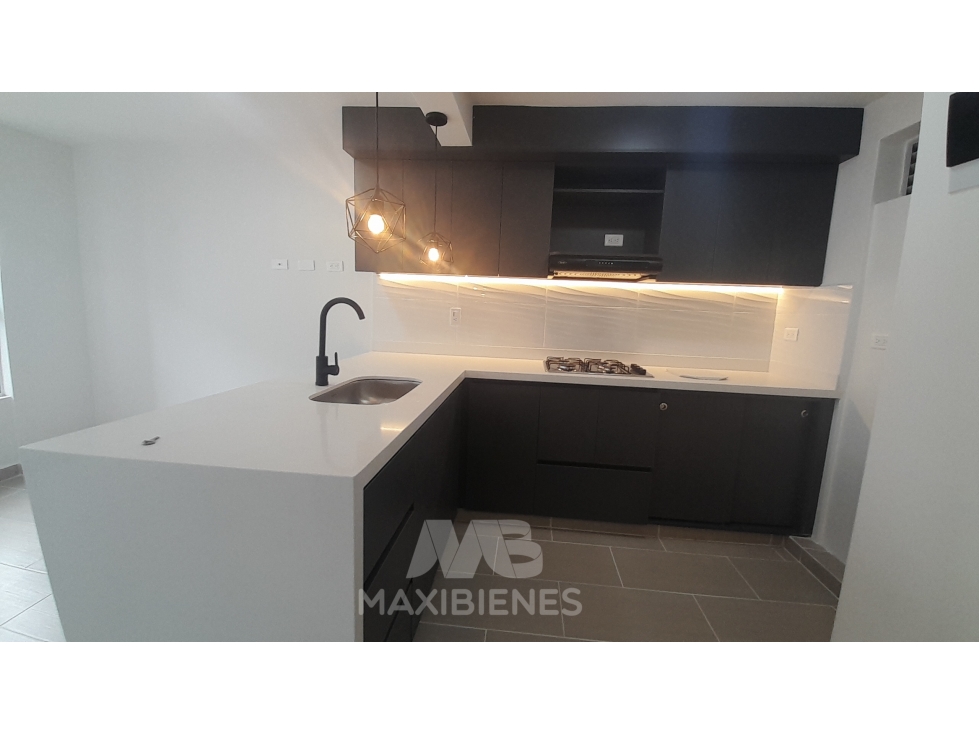 APARTAMENTO PARA ARRIENDO UBICADO EN BELLO — foto 2