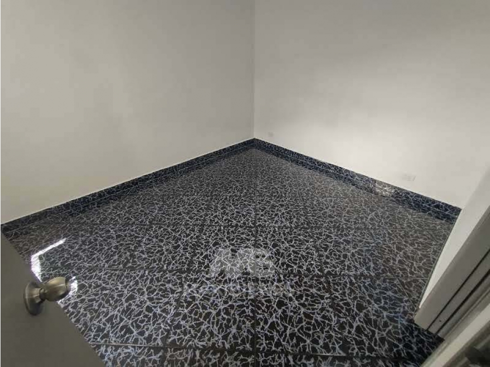 APARTAMENTO PARA ARRIENDO UBICADO EN BELLO — foto 5