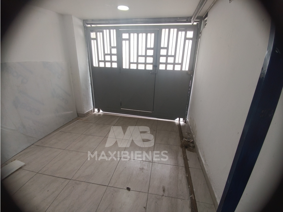 LOCAL PARA ARRIENDO UBICADO EN COPACABANA - 3