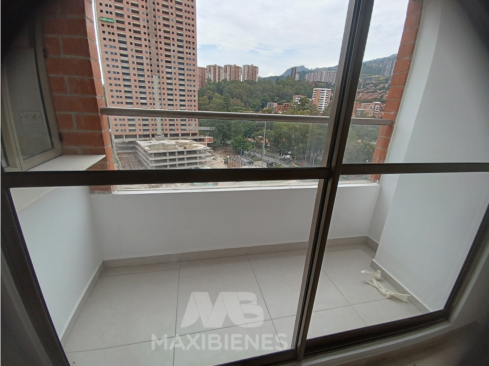 APARTAMENTO PARA ARRIENDO UBICADO EN BELLO — foto 2