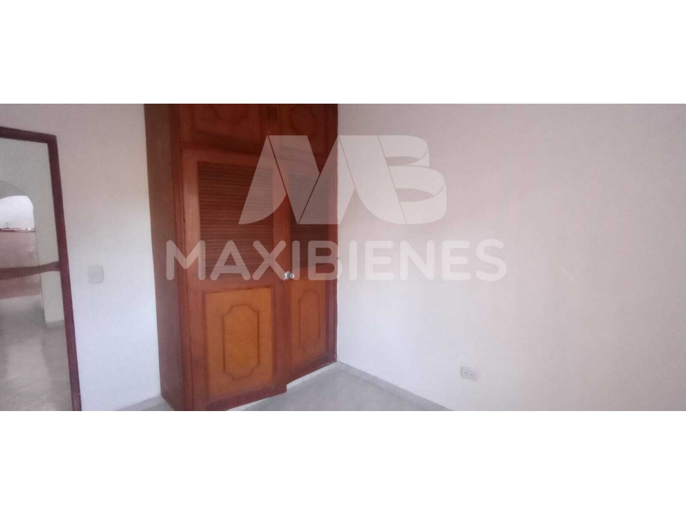 CASA EN ARRIENDO EN EL SECTOR DE SANTA LUCIA - 2