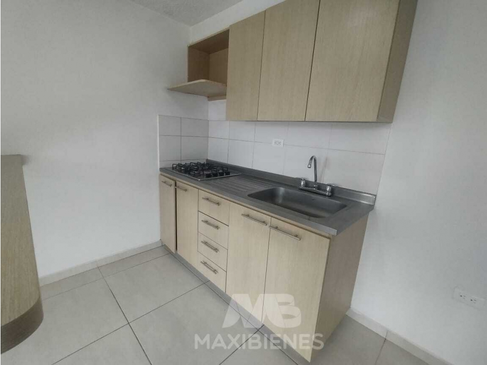APARTAMENTO PARA ARRIENDO UBICADO EN BELLO — foto 2