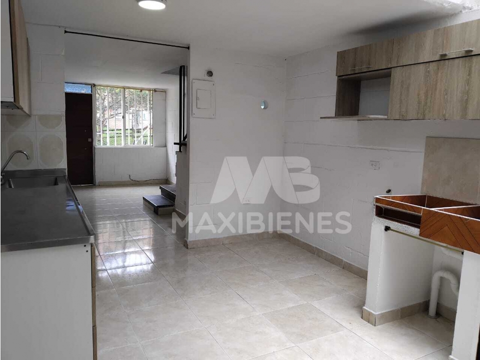 CASA EN ARRIENDO UBICADA EN SAN ANTONIO DE PARADO — foto 2