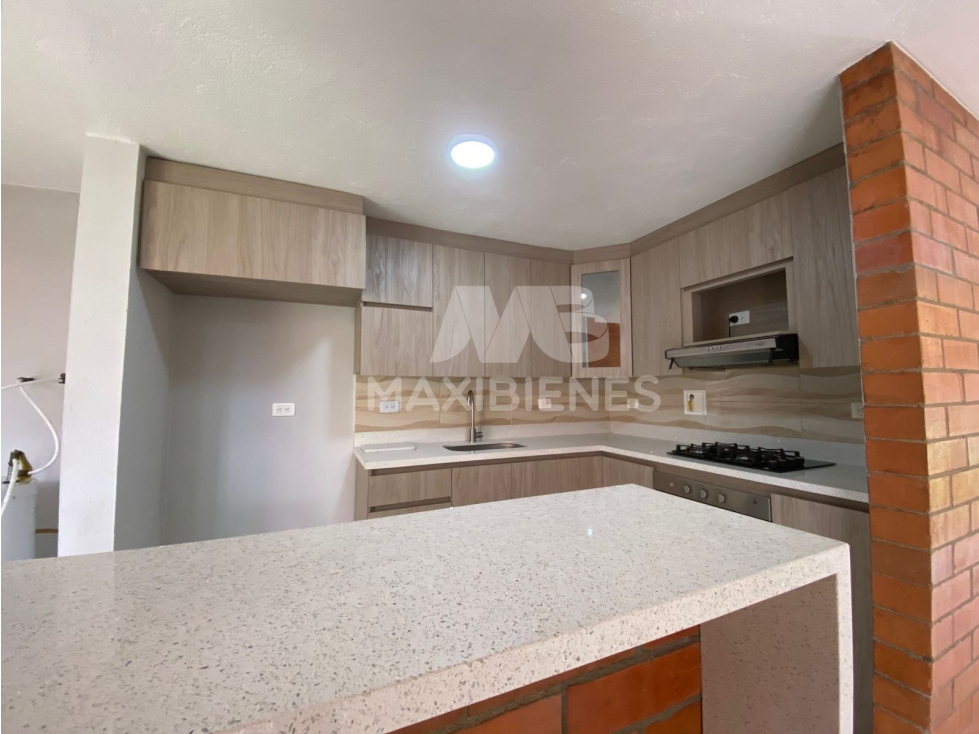 CASA EN ARRIENDO ITAGUI / SURAMERICA — foto 2