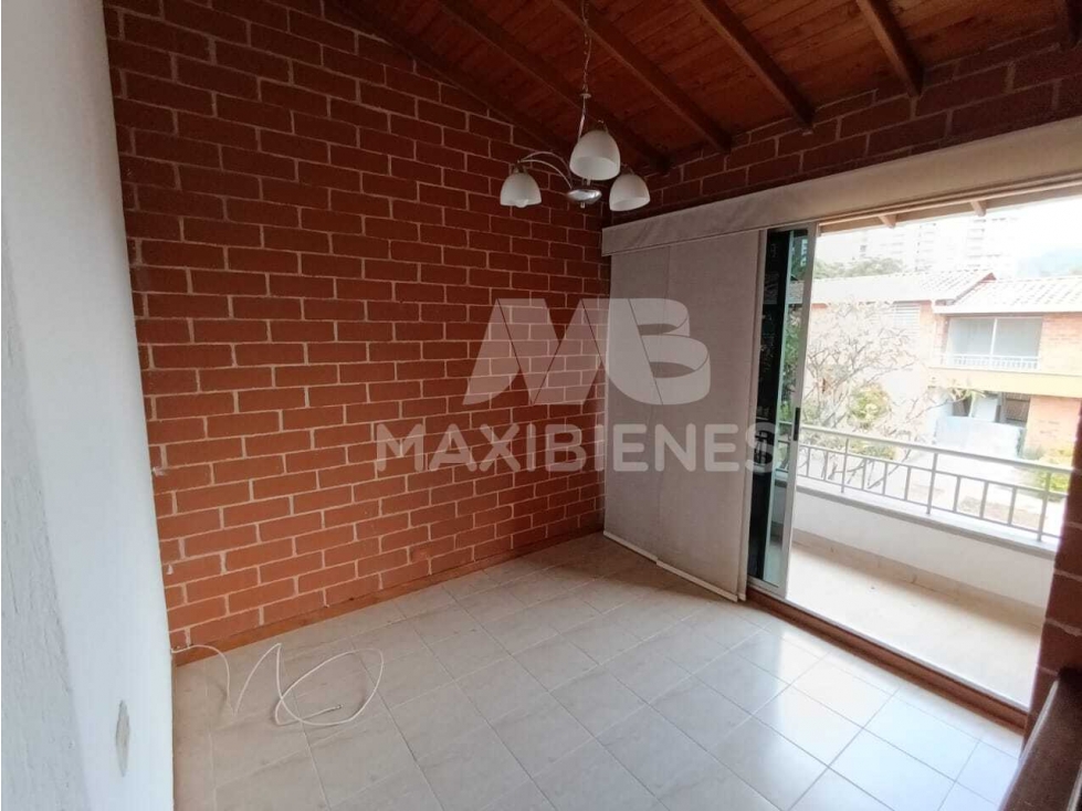 CASA EN ARRIENDO UBICADO EN SURAMERICA