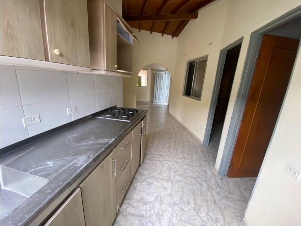 APARTAMENTO PARA ARRIENDO UBICADO EN BELLO — foto 2