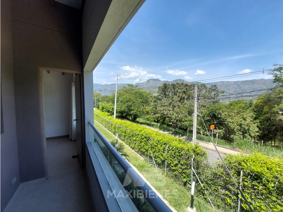 CASA PARA ARRIENDO UBICADO EN GIRARDOTA - 1
