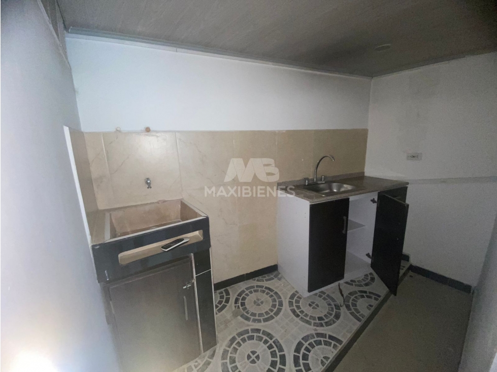 OFICINA EN ARRIENDO EN EL SECTOR LAURELES - 2