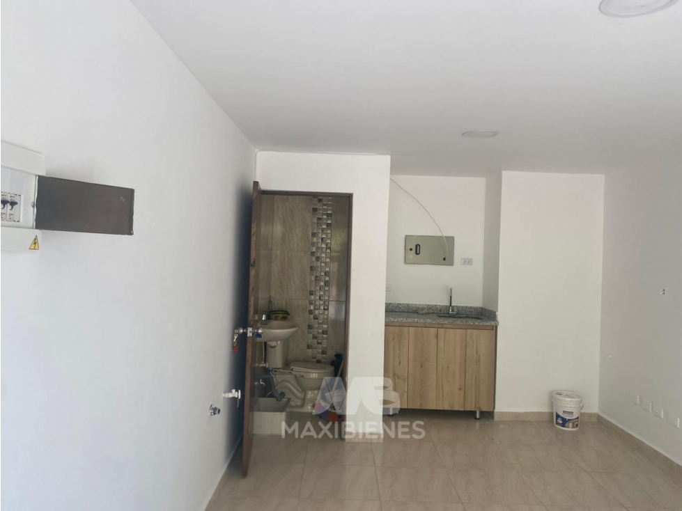 LOCAL PARA ARRIENDO UBICADO EN BELLO - 2