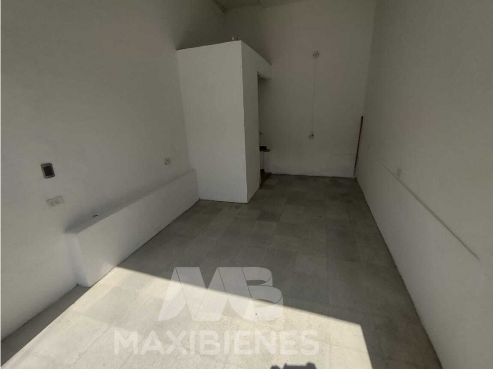 LOCAL PARA ARRIENDO UBICADO EN BELLO - 2