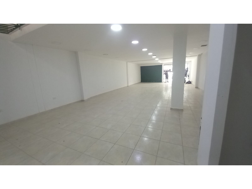 LOCAL COMERCIAL EN ARRIENDO SECTOR SAN JAVIER — foto 2
