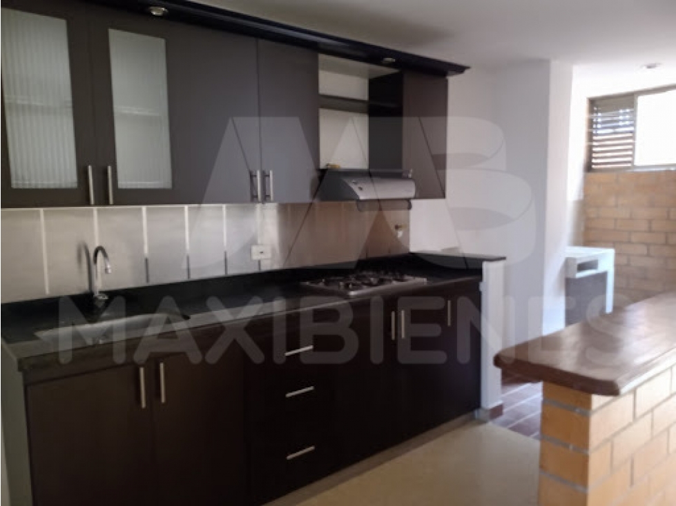 APARTAESTUDIO EN ARRIENDO EN EL SECTOR DE CALASANZ — foto 3