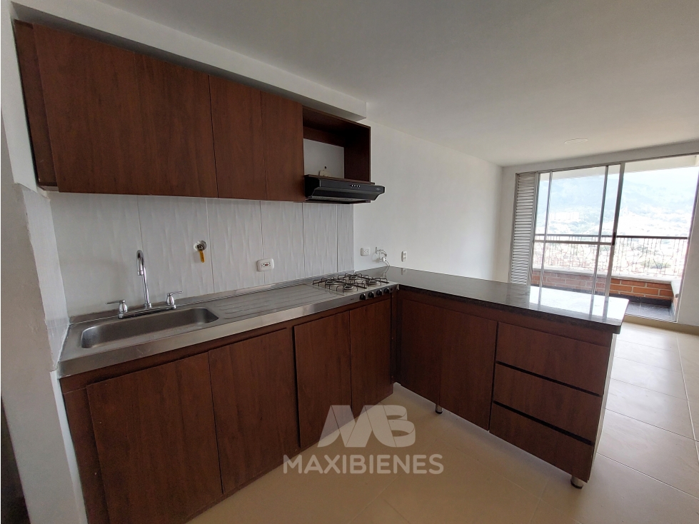 APARTA ESTUDIO PARA ARRIENDO UBICADO EN BELLO — foto 2