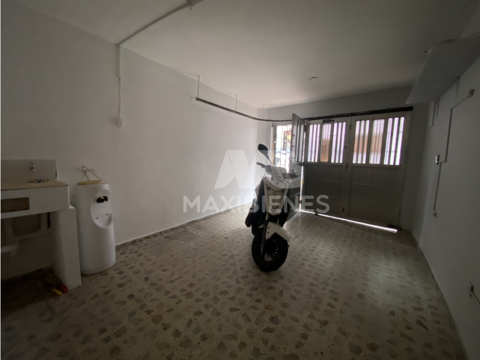 APARTAESTUDIO EN ARRIENDO UBICADO EN ITAGUI / SAN PIO X