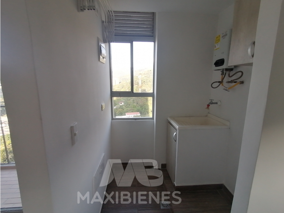APARTAMENTO PARA ARRIENDO UBICADO EN BELLO — foto 2