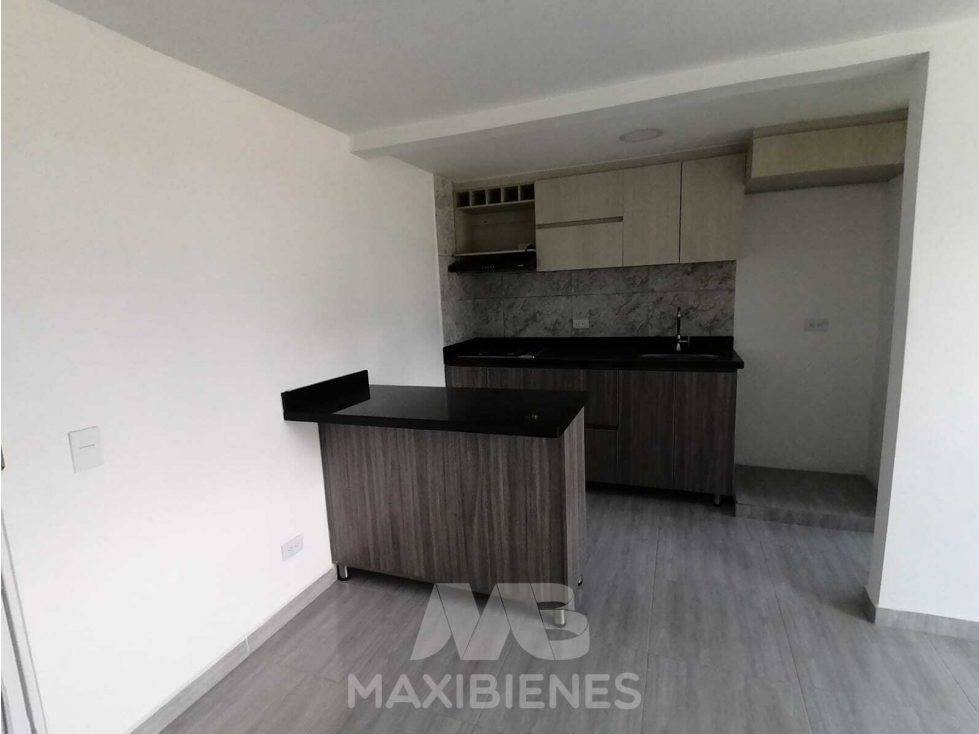 APARTAMENTO PARA ARRIENDO UBICADO EN BELLO — foto 2