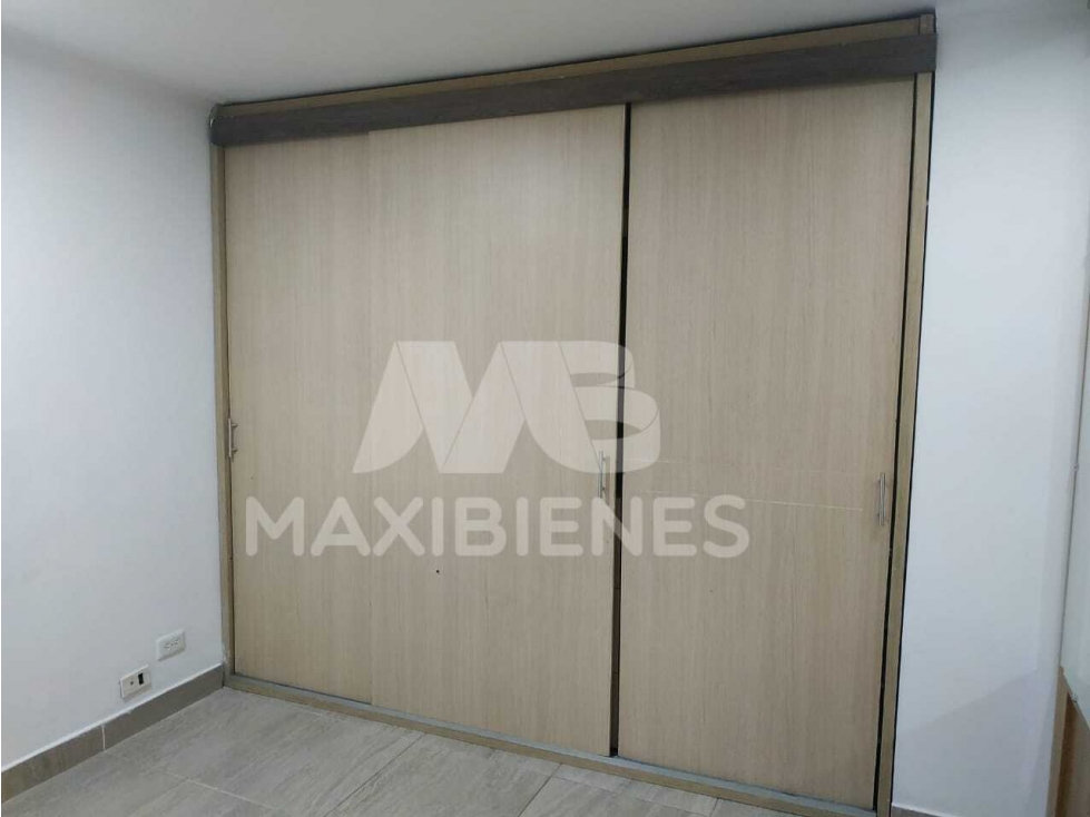 APARTAESTUDIO EN ARRIENDO SECTOR LAURELES — foto 2