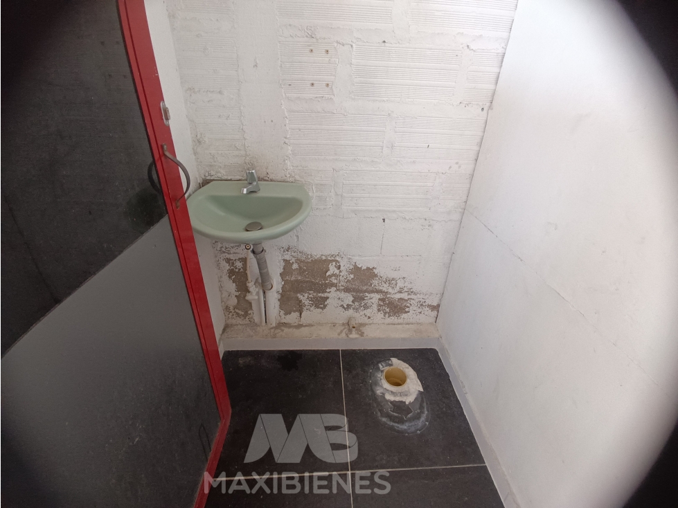 BODEGA PARA ARRIENDO UBICADO EN BELLO - 2
