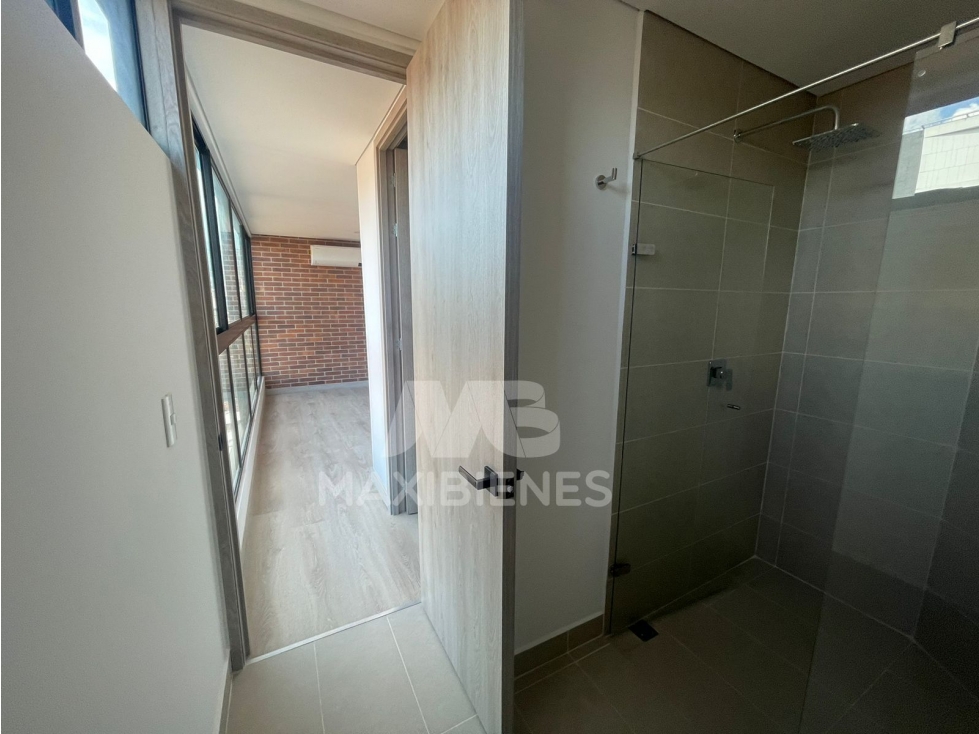 APARTAESTUDIO EN ARRIENDO SECTOR LAURELES — foto 2