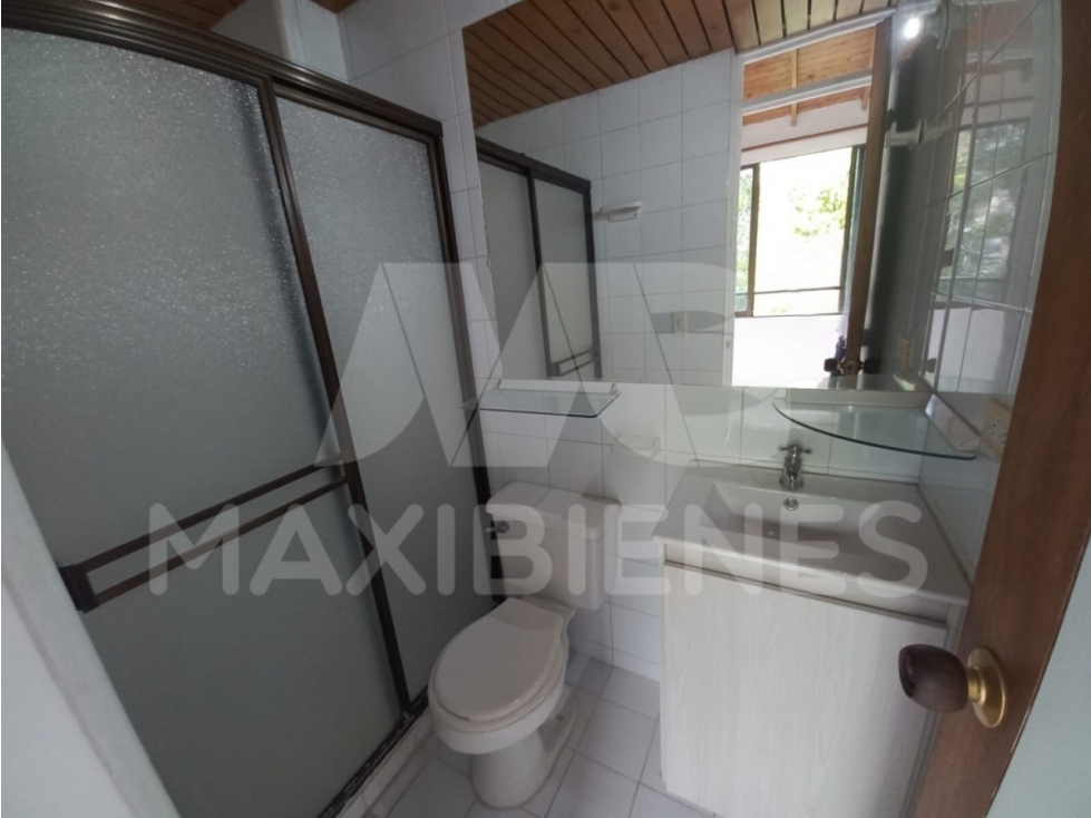 APARTAMENTO EN ARRIENDO EN EL SECTOR FLORESTA — foto 2