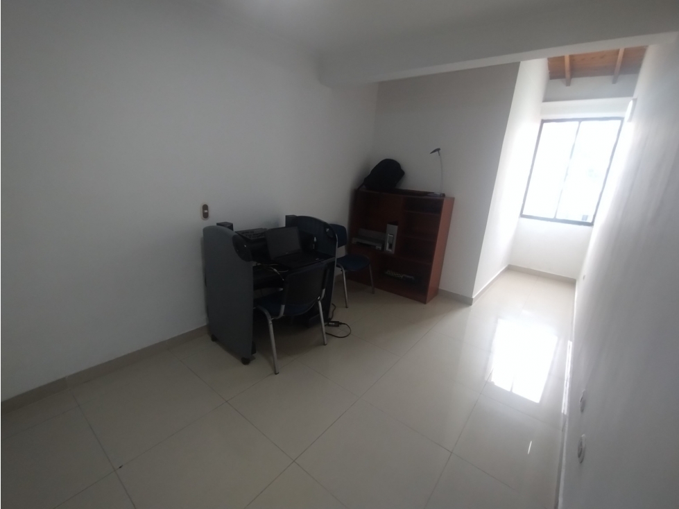 APARTAMENTO EN VENTA SECTOR LAURELES — foto 2