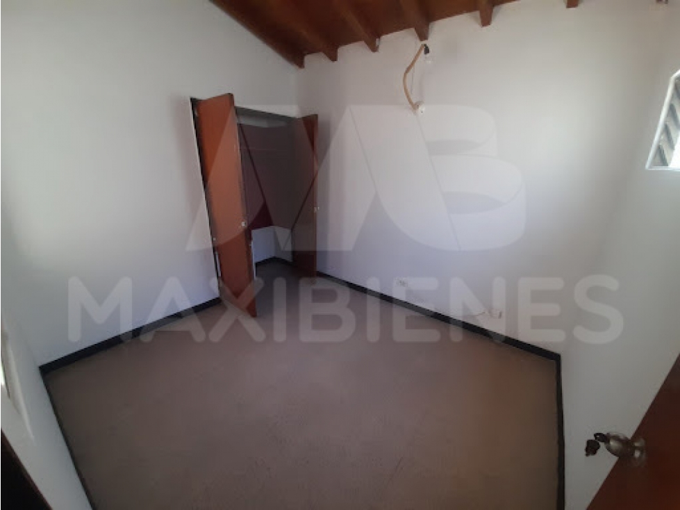 APARTAMENTO EN ARRIENDO EN EL SECTOR DE CALASANZ — foto 2