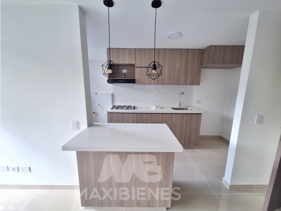 APARTAMENTO PARA ARRIENDO UBICADO EN COPACABANA — foto 2