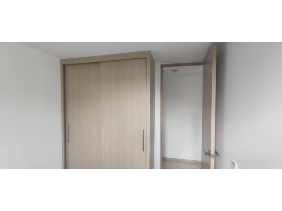 APARTAMENTO EN VENTA SECTOR BELLO — foto 2