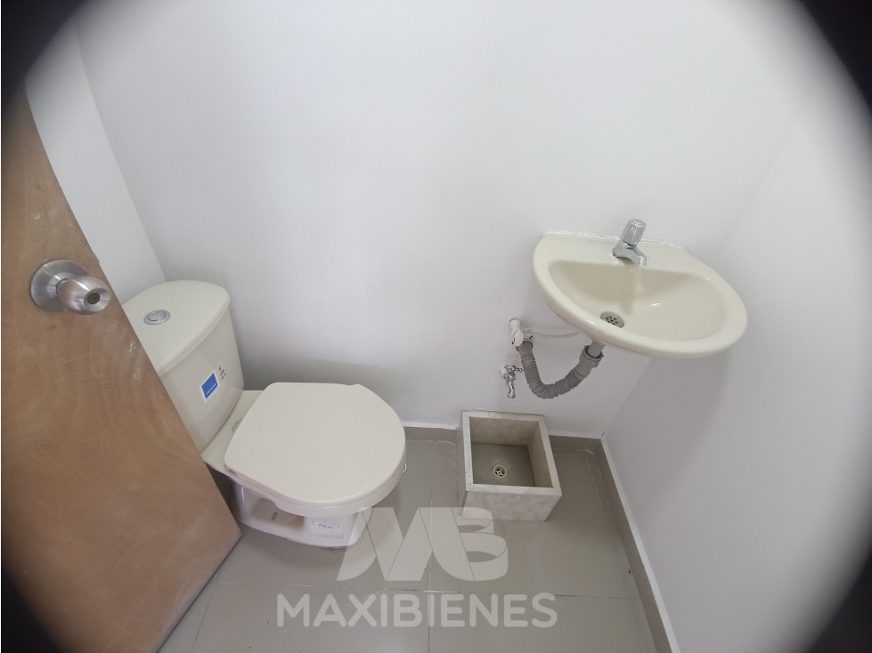 OFICINA PARA ARRIENDO UBICADO EN BELLO - 5