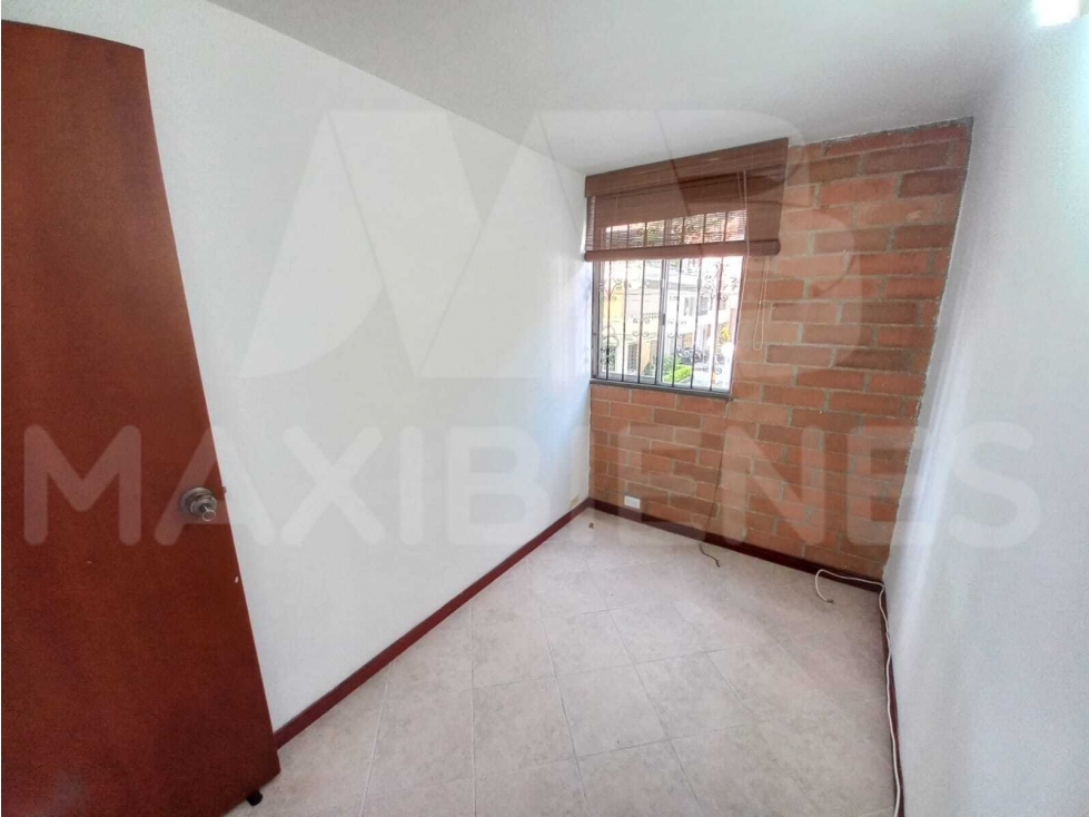 APARTAMENTO EN ARRIENDO EN EL SECTOR DE VELODROMO — foto 2