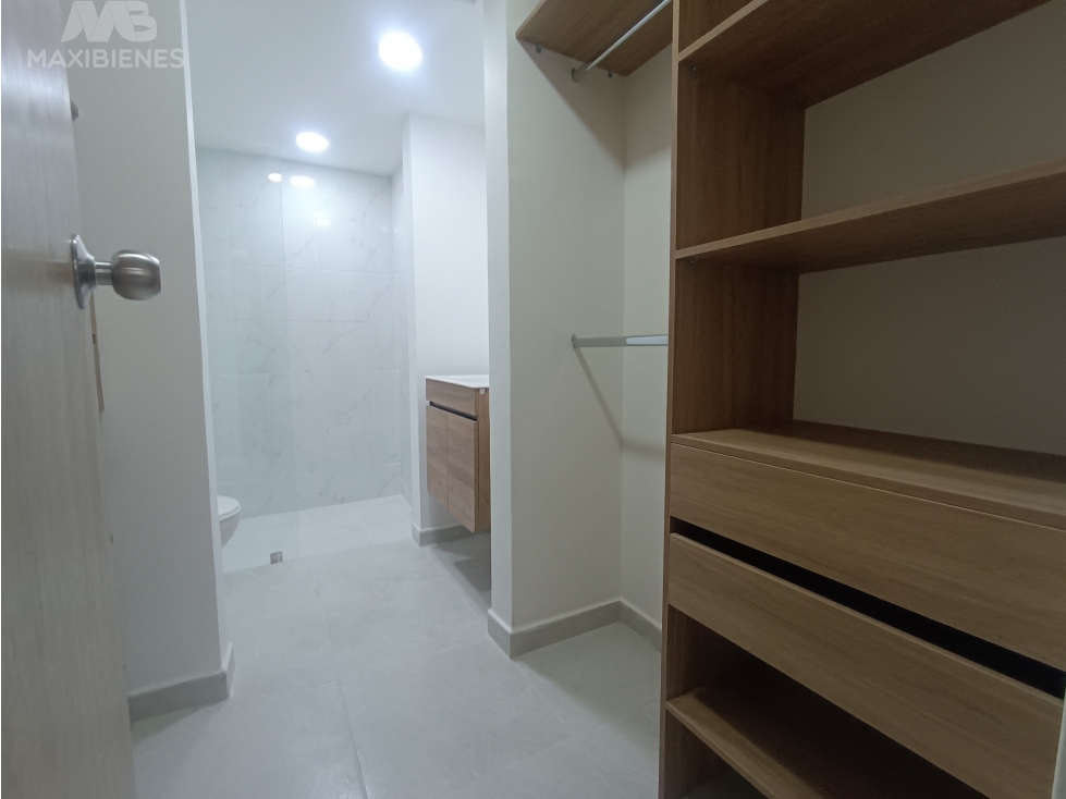 APARTAMENTO EN ARRIENDO SECTOR CONQUISTADORES, MEDELLIN — foto 2