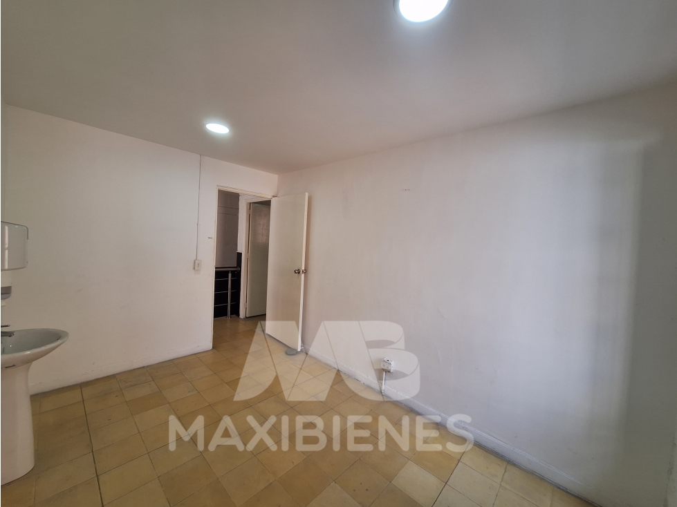 LOCAL PARA ARRIENDO UBICADO EN BARBOSA - 2