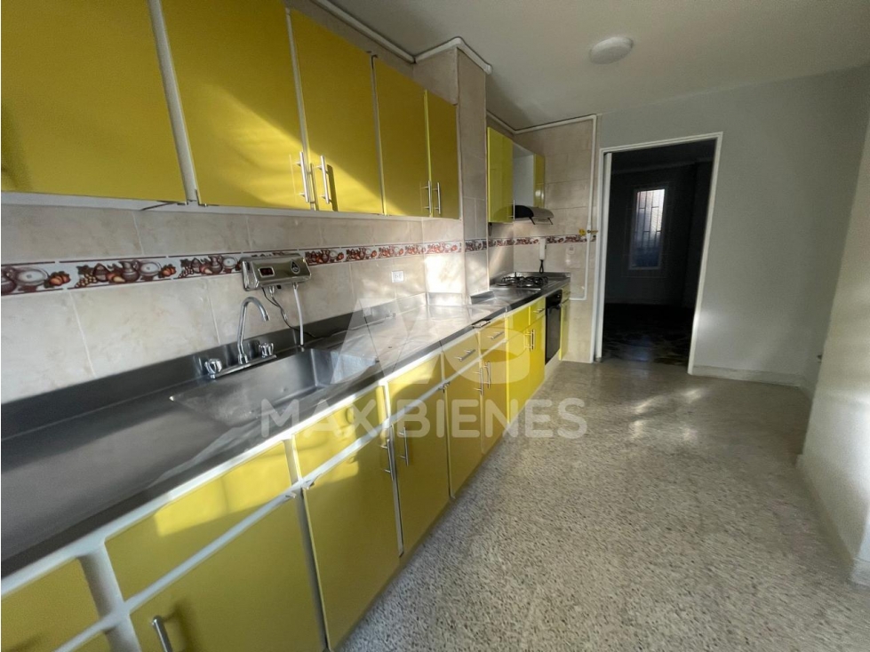 APARTAMENTO EN ARRIENDO SECTOR LORENA, MEDELLIN — foto 2