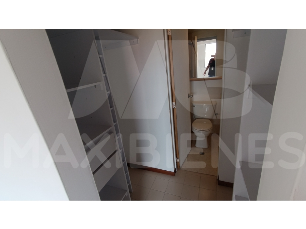 APARTAESTUDIO EN ARRIENDO EN EL SECTOR DE CALASANZ — foto 2
