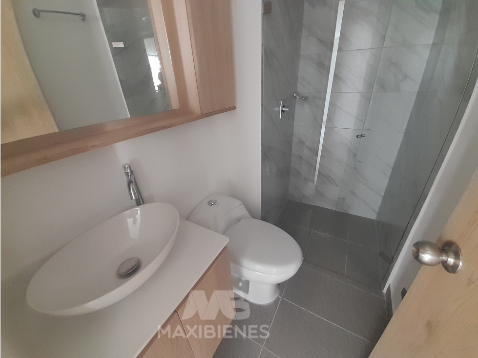 APARTAMENTO PARA ARRIENDO UBICADO EN BELLO — foto 2