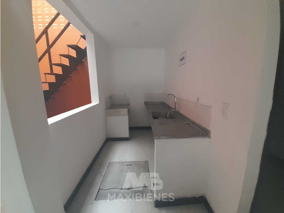 LOCAL PARA ARRIENDO UBICADO EN BELLO — foto 2
