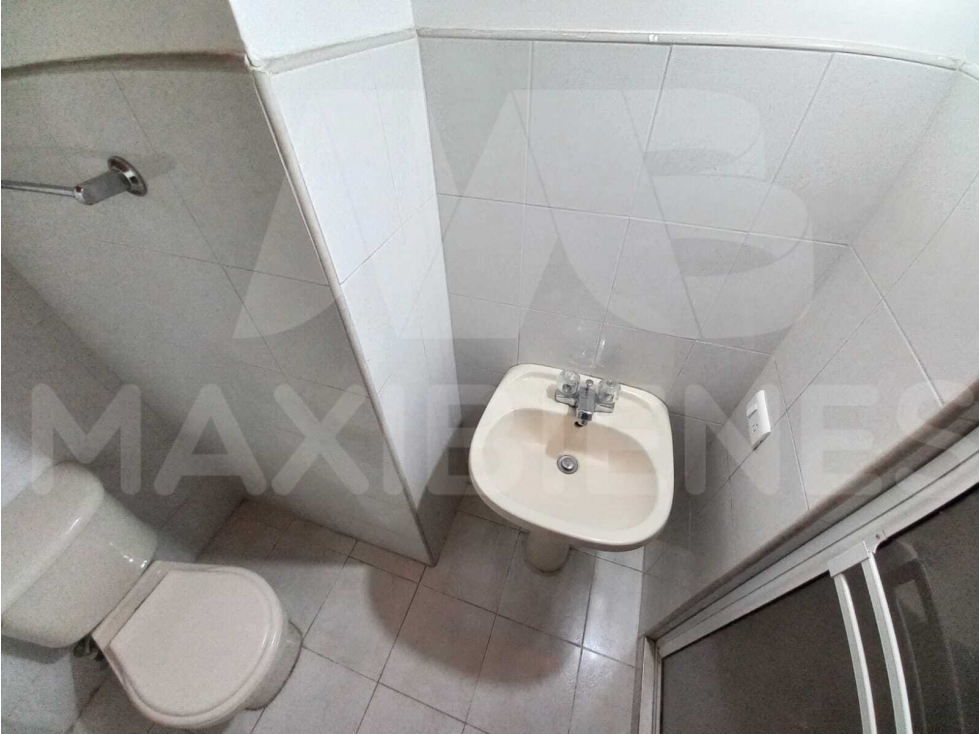 APARTAMENTO EN ARRIENDO EN EL SECTOR DE CALASANZ — foto 2