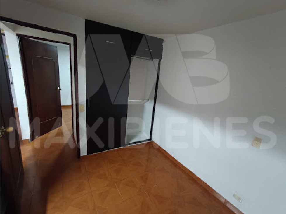 APARTAMENTO EN ARRIENDO EN EL SECTOR DE SANTA LUCIA — foto 2