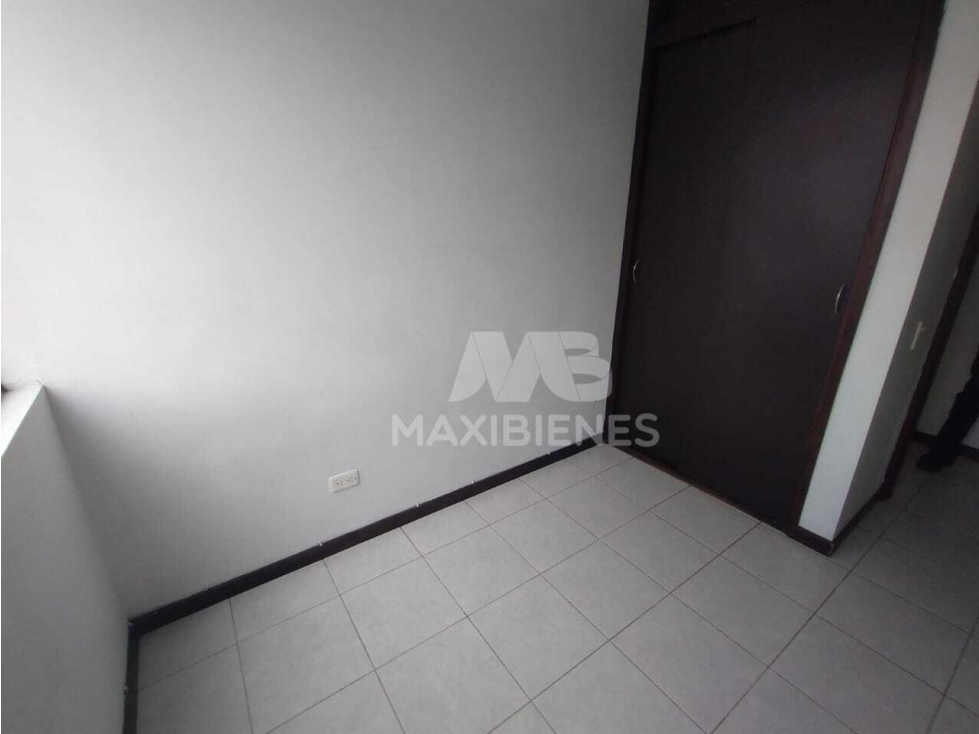 APARTAMENTO EN ARRIENDO SECTOR LORENA, LAURELES — foto 2