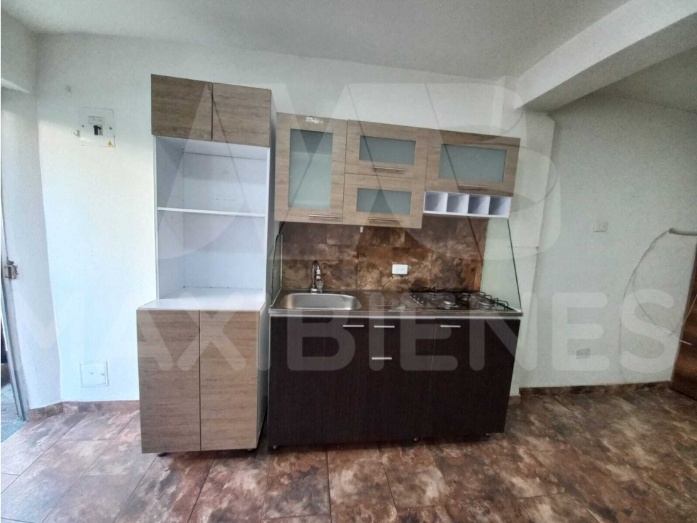 APARTAESTUDIO EN ARRIENDO EN LOS ALCÁZARES — foto 2