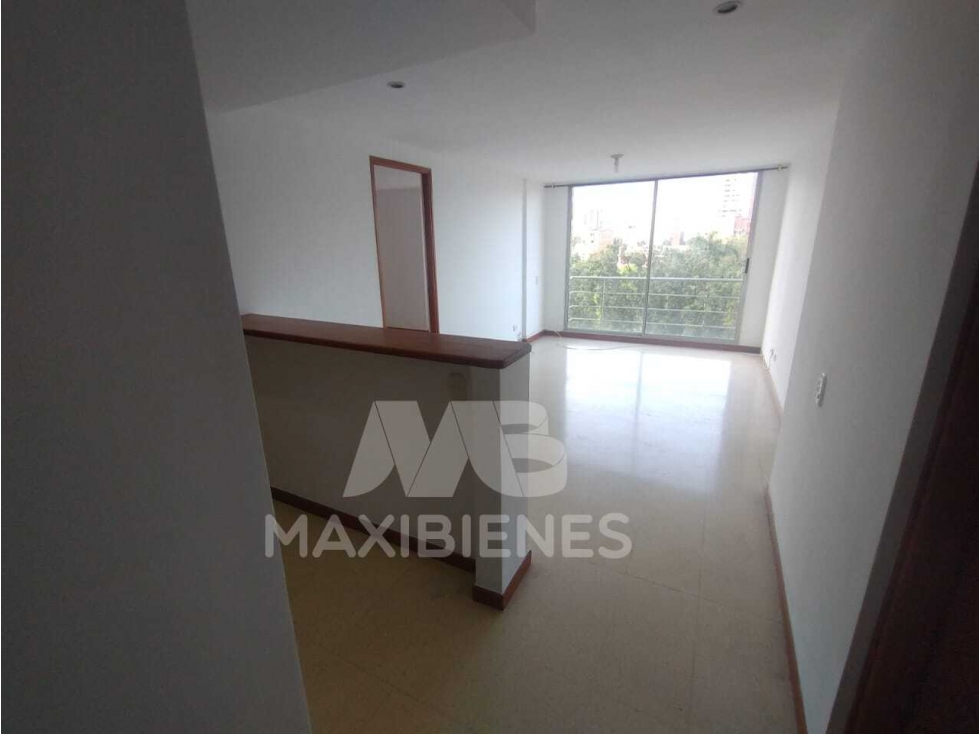 APARTAMENTO EN ARRIENDO LAURELES — foto 2