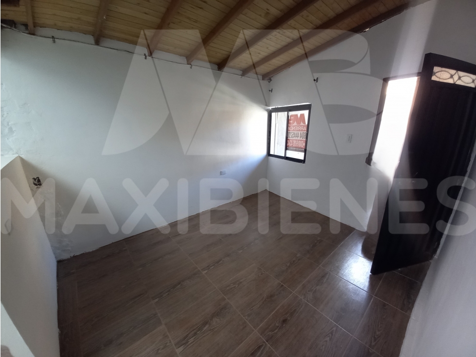 APARTAESTUDIO EN ARRIENDO EN EL SECTOR DE SAN JAVIER — foto 2