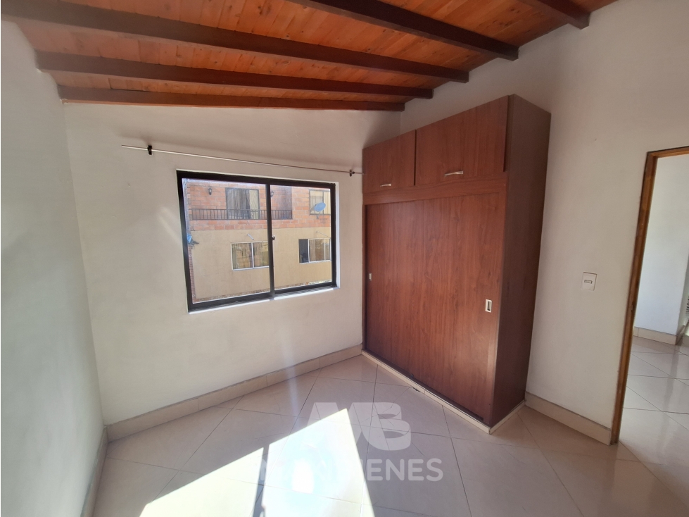 APARTAMENTO PARA ARRIENDO UBICADO EN BELLO — foto 5