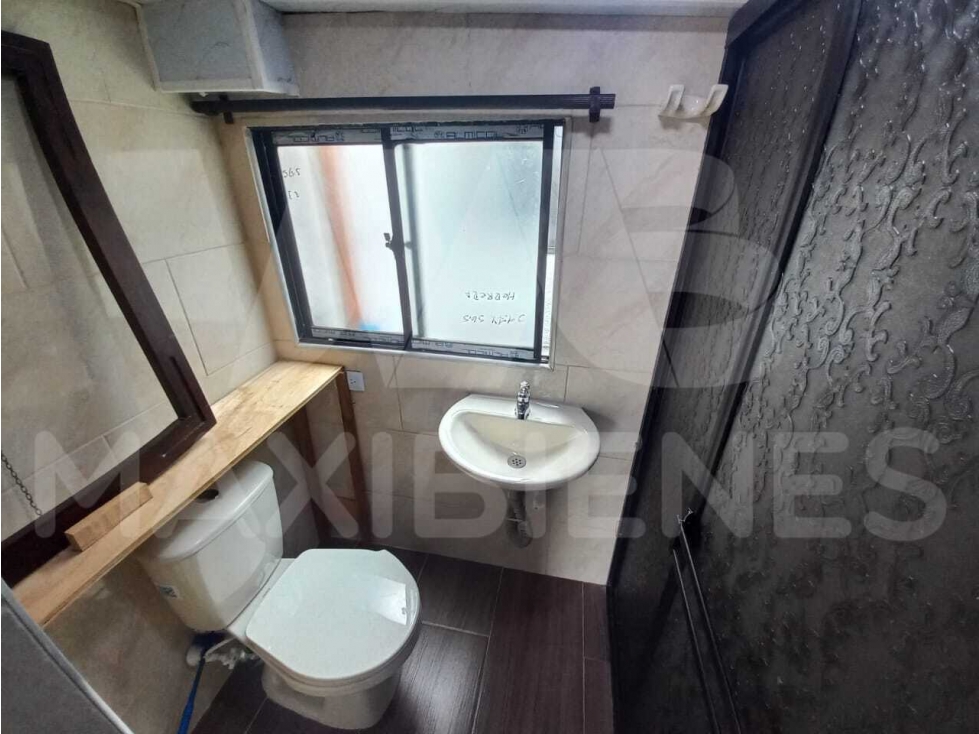 APARTAESTUDIO EN ARRIENDO EN EL SECTOR DE SANTA LUCIA — foto 2