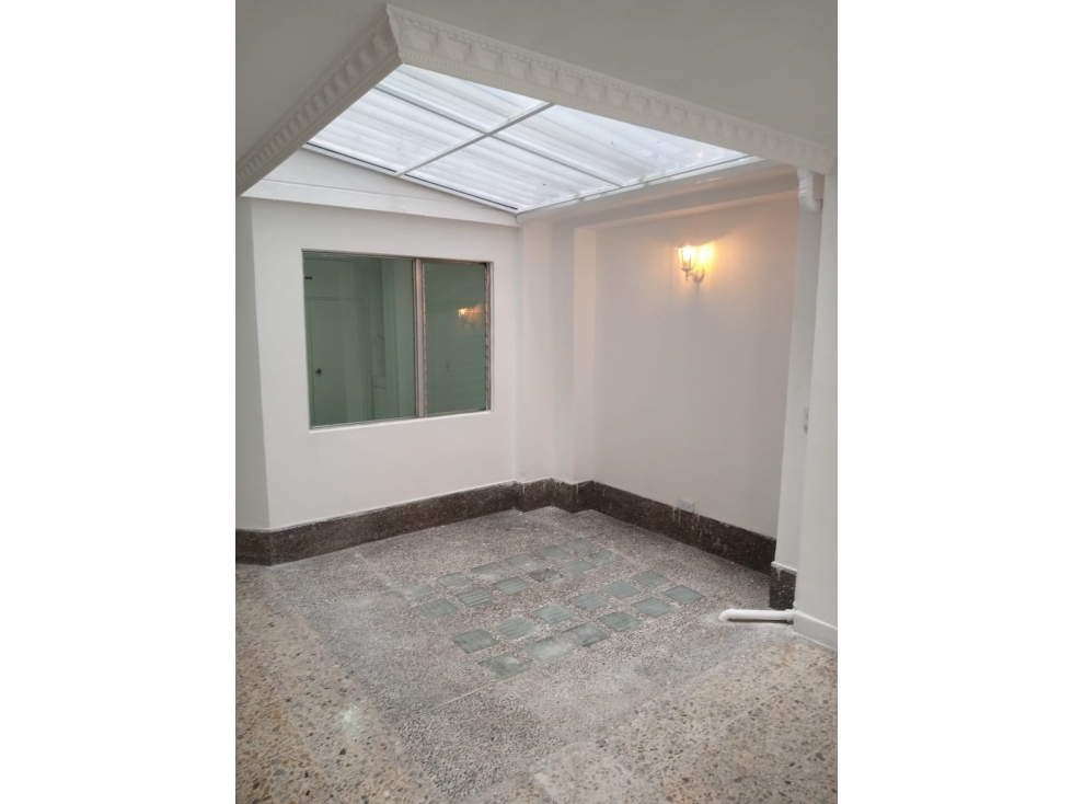 APARTAMENTO EN VENTA SECTOR LAURELES — foto 2