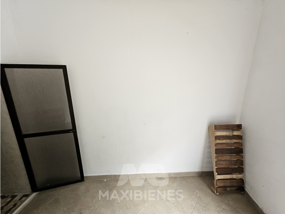 LOCAL PARA ARRIENDO UBICADO EN GIRARDOTA - 2