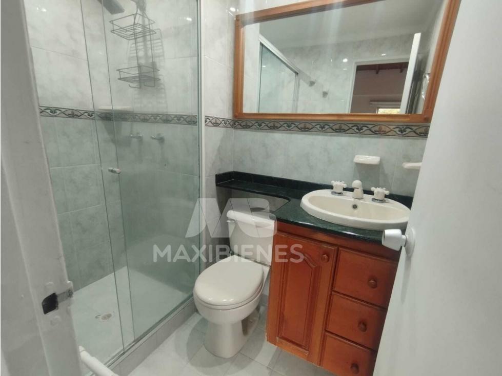 APARTAMENTO EN ARRIENDO SECTOR ALMERIA — foto 2