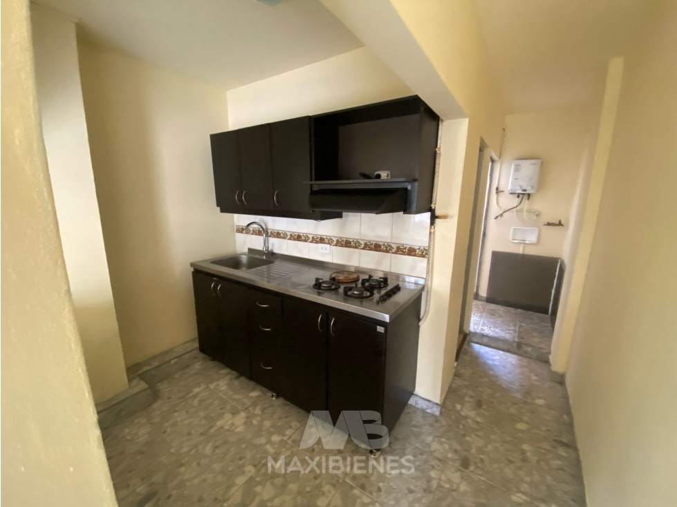 CASA PARA ARRIENDO UBICADO EN COPACABANA - 1