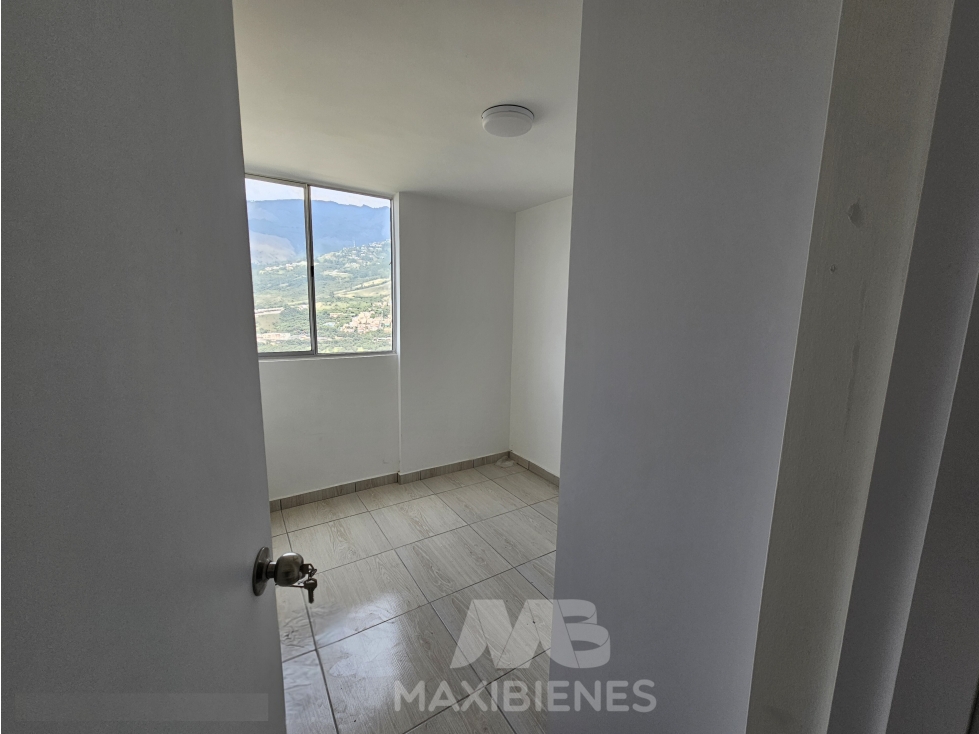APARTAMENTO EN ARRRIENDO UBICADO EN COPACABANA — foto 6